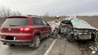 В Самарской области два человека погибли при столкновении Opel и Volkswagen 10 декабря 