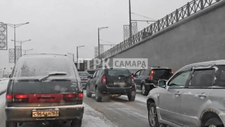 Пробки сковали движение на Московском шоссе 20 февраля