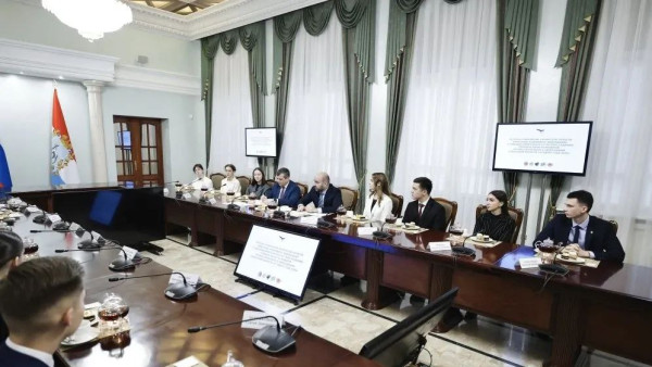 Вячеслав Федорищев встретился с победителями конкурса «Студент года» в Самарской области