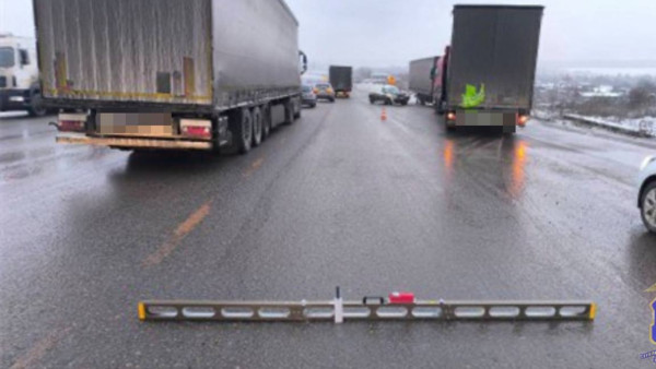 Появились подробности о пострадавших в ДТП с Ладой и прицепом на трассе М-5