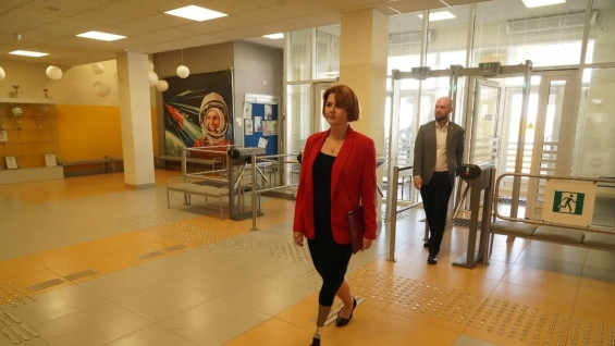 Омбудсмен Екатерина Куприянова проверила доступность избирательных участков в Самарской области для людей с инвалидностью