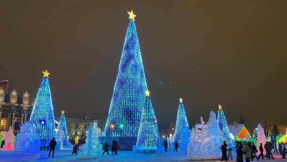 В новогоднюю ночь площадь Куйбышева в Самаре посетили 40 тысяч человек