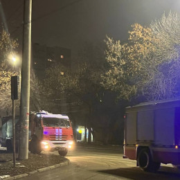 Ночной пожар 11 августа в расселенном доме на Ново-Садовой в Самаре потушили за час