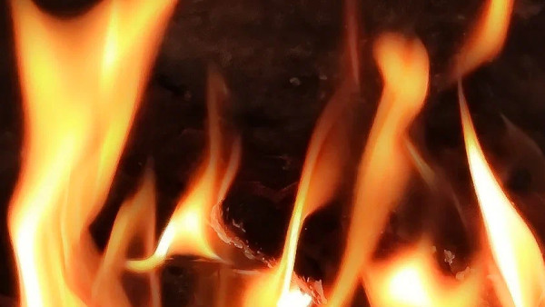 В Самаре в сгоревшем бараке на улице Силаева 18 декабря погибла женщина
