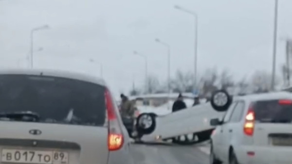 «Главное, что живой»: в Самаре «перевертыш» перегородил дорогу