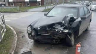 ДТП в Волжском районе: Hyundai Sonata не уступила дорогу Mercedes Benz Е230