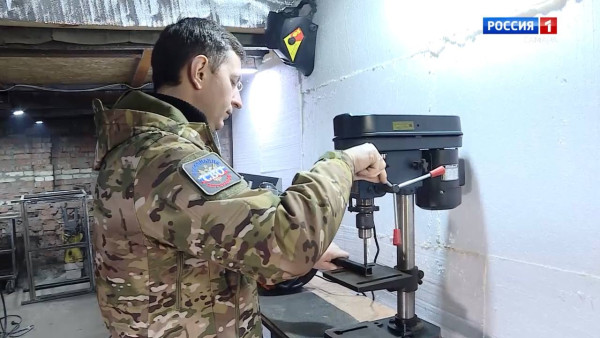 Ветеран СВО из Самары превратил собственный гараж в кузницу заказов