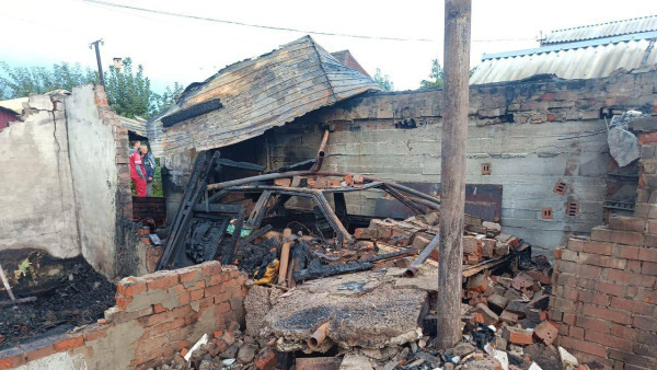 Появилось видео с места пожара в Самарской области, в котором погибли три человека