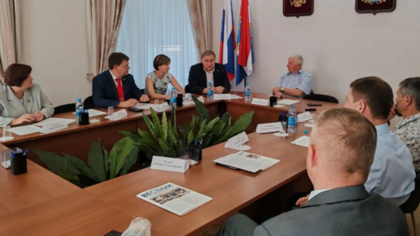 Общественная палата пригласила партии к совместной работе в интересах избирателей