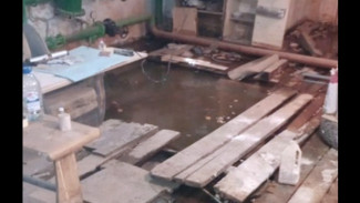 В Самаре затопило жилой дом