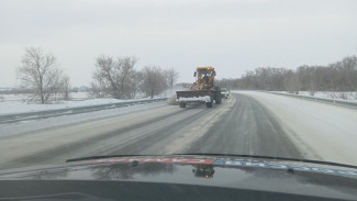 Под Самарой ограничение на трассе М-5 продлили до 9 утра 31 декабря из-за метели