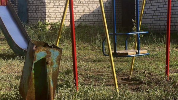 В Самарской области возбудили дело после хлопка на детской площадке