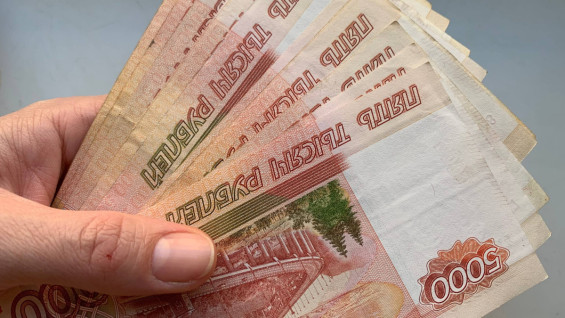 Жене участника СВО в Самарской области требуют вернуть 4 млн рублей