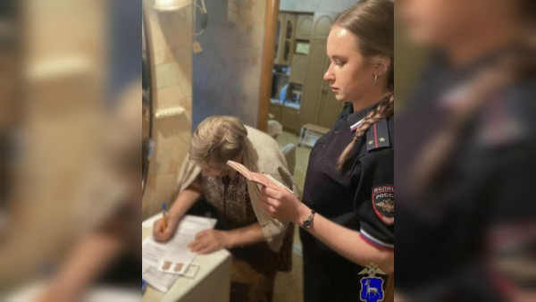 Ради вручения загранпаспорта самарские полицейские приехали на дом