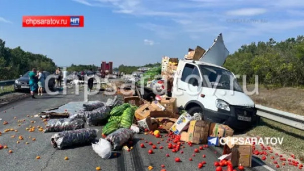 На трассе "Самара-Саратов" произошло массовое ДТП