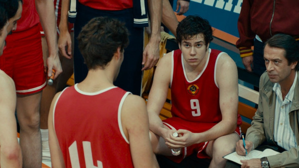 Актера из Самарской области Кузьму Сапрыкина обвинили в дебоше на съемочной площадке