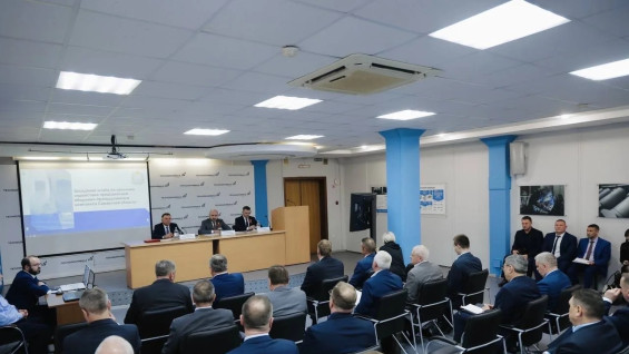 Губернатор Федорищев поддержал гендиректора «Авиаагрегата» Дениса Гараева в решении участвовать в предварительном голосовании «Единой России» 