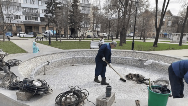 В Самаре прошли пробные пуски фонтанов