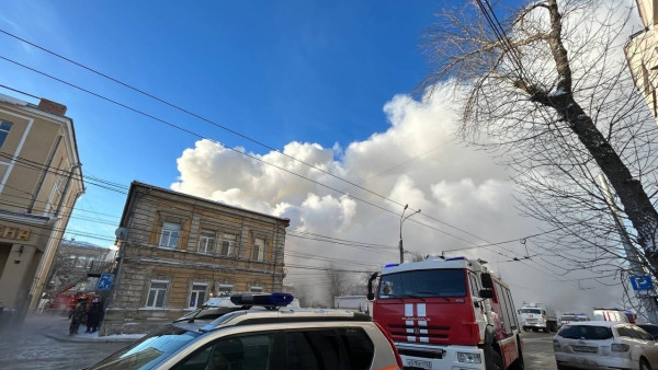 В больнице ребенок и взрослый: врачи — о состоянии угоревших в пожаре на Некрасовской  