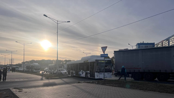 В Самаре из-за фуры образовалась пробка на Московском шоссе 4 октября