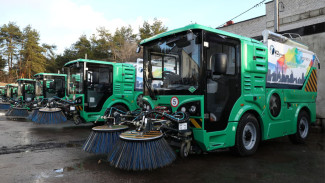 В Самару доставили 16 единиц новой техники для уборки города