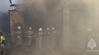 15 января в Самаре загорелся склад на Ракитовском шоссе: видео 