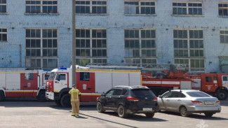 В Самаре загорелся цех №8 подшипникового завода