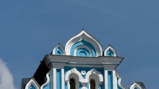 Самарцам показали дом с миниатюрным храмом на крыше