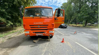 В Самарской области пассажирский автобус столкнулся с двумя грузовиками 