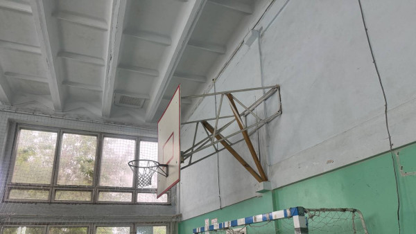 Под Самарой 15-сантиметровая заноза воткнулась в ногу школьника