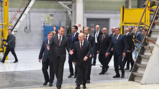 Владимир Путин после ВЭФ прибыл в Самару, где посетил завод двигателей «ОДК-Кузнецов»