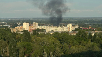 Густой черный дым над Самарой: крупный пожар произошел в Советском районе