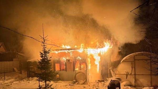 Две бани сгорели за сутки в Самарской области