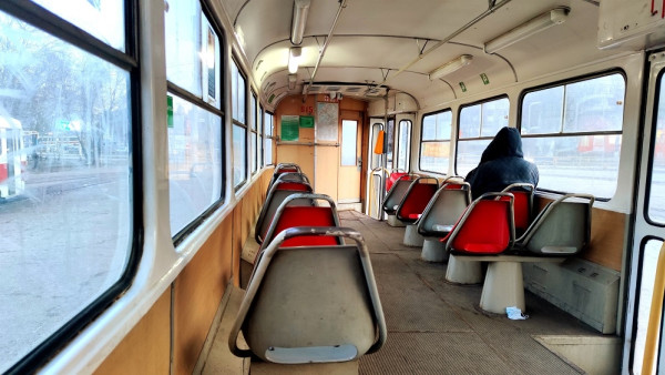 Только в будни и в часы пик: в Самаре на 15 маршруте остался один трамвай
