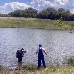 Под Самарой спасатели достали погибшего мужчину из воды 18 июня
