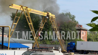 В Самаре на ул. Кабельной загорелся многоквартирный дом 5 мая 2023 года