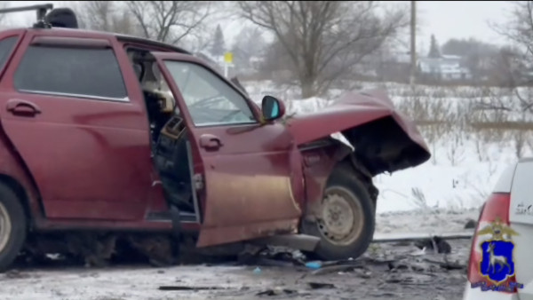 Водитель Ford погиб в ДТП на встречной полосе под Самарой, трое ранены