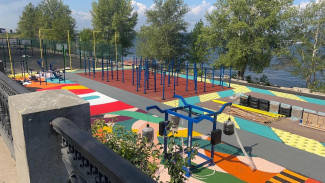 В Самаре на Набережной раскрасили новую спортивную площадку