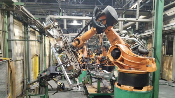 Стал токарем, а не тик-токером: что думает самарская молодежь о работе на заводе