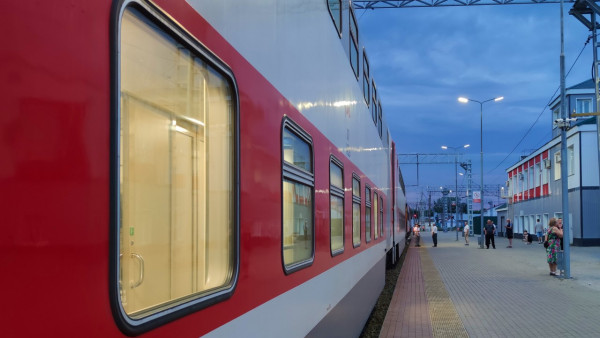 Самара стала ближе к Санкт-Петербургу: пассажирский поезд, связывающий наши города, стал "скорым"