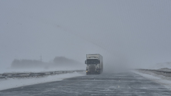 Гололедица и ледяной дождь: погода 15 февраля