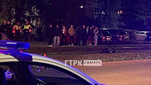 В Самаре трамвай насмерть сбил подростка-зацепера на остановке «10 микрорайон»
