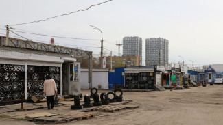 И. Носков поручил провести инвентаризацию гаражей на пр. Карла Маркса