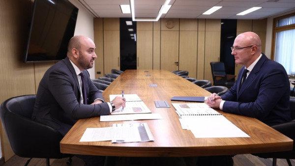 Дмитрий Чернышенко и Вячеслав Федорищев обсудили социально- экономическое развитие Самарской области
