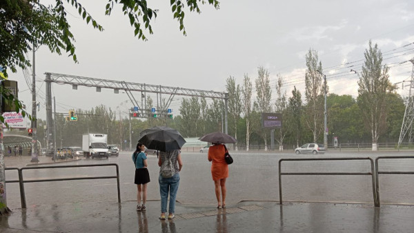 Появилось видео затопленного подъезда в ЖК на 22 Партсъезда в Самаре