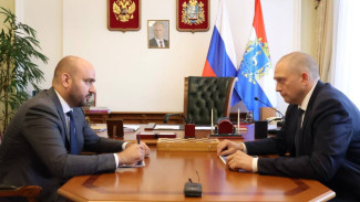 Врио губернатора Вячеслав Федорищев провел встречу с гендиректором РКЦ "Прогресс" Дмитрием Барановым
