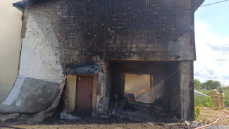 В МЧС сообщили подробности крупного пожара на складе в Волжском районе Самарской области