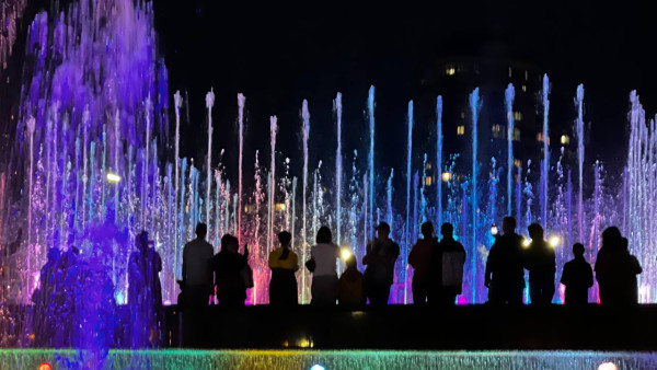 В Самаре открыли после ремонта фонтан "40 лет Победы" на ул. Осипенко