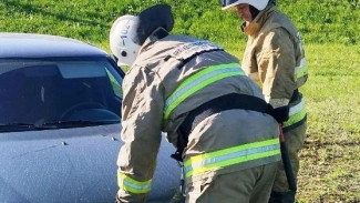 В Самарской области LADA Priora слетела с трассы в кювет