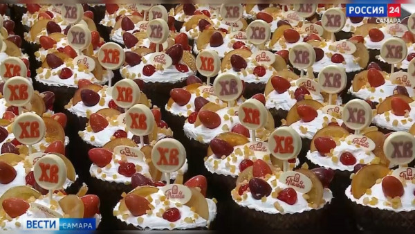 Самарцам показали процесс приготовления особенно полюбившихся вариантов пасхальных куличей 